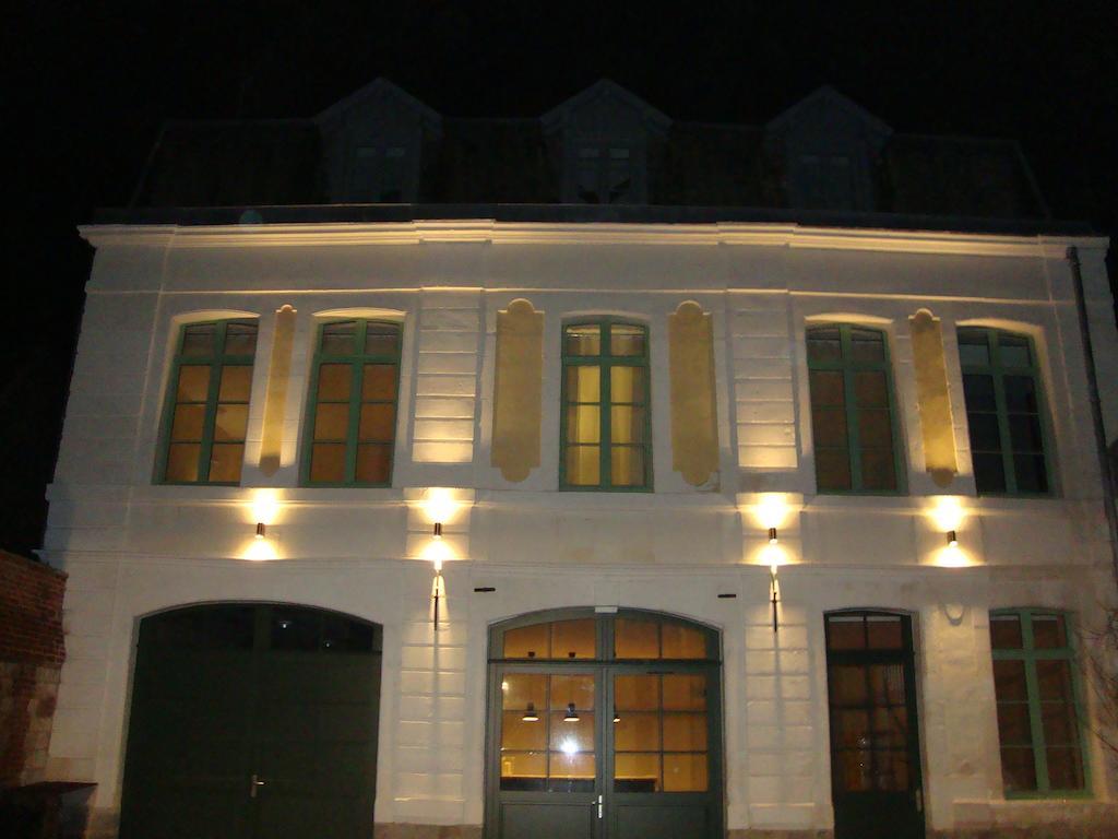 לינה וארוחת בוקר אראס La Cour Des Carmes מראה חיצוני תמונה